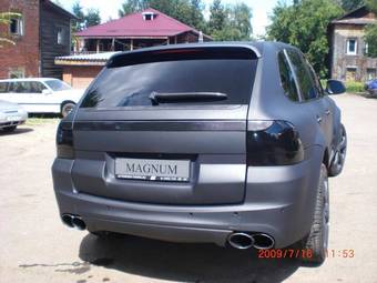 2004 Porsche Cayenne Images