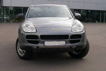 2004 Porsche Cayenne Pics