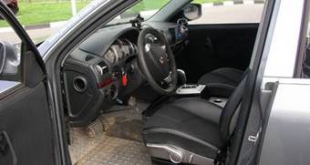 2004 Porsche Cayenne Photos