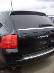 2004 Porsche Cayenne Photos