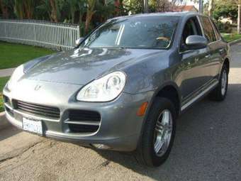 2005 Porsche Cayenne Wallpapers