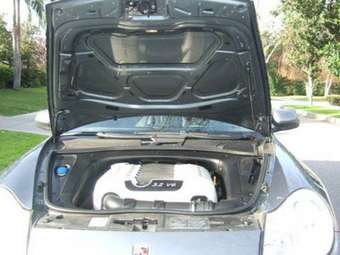 2005 Porsche Cayenne Pictures