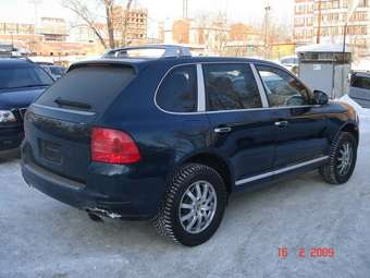 2005 Porsche Cayenne Pictures