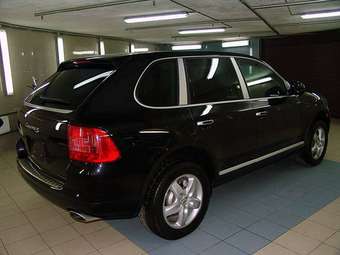 2005 Porsche Cayenne Pics