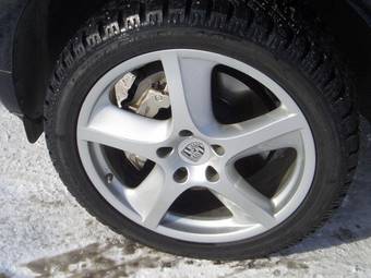 2005 Porsche Cayenne Pictures