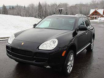 2005 Porsche Cayenne Pictures
