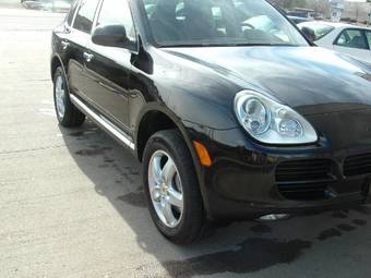 2005 Porsche Cayenne Pictures