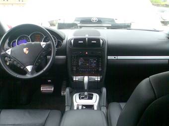 2005 Porsche Cayenne Pics