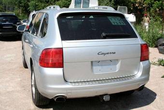 2005 Porsche Cayenne Pictures