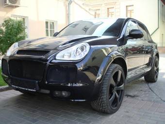 2005 Porsche Cayenne Pictures
