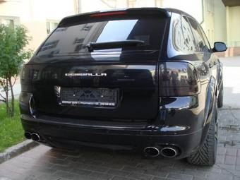 2005 Porsche Cayenne Pictures
