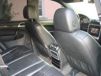 2005 Porsche Cayenne Photos