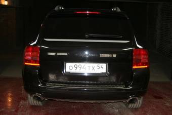 2005 Porsche Cayenne Wallpapers