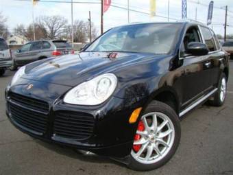 2005 Porsche Cayenne Pictures