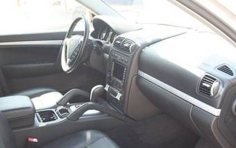 2005 Porsche Cayenne Pics