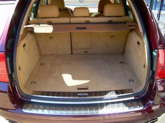 2005 Porsche Cayenne Photos