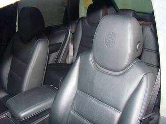 2005 Porsche Cayenne Pictures