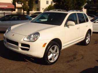 2006 Porsche Cayenne Images