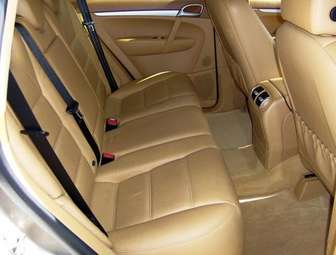 2006 Porsche Cayenne Pictures