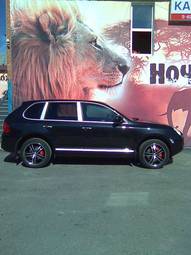 2006 Porsche Cayenne Photos
