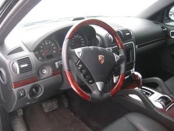 2007 Porsche Cayenne Wallpapers