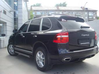 2007 Porsche Cayenne Pictures