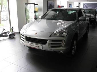 2007 Porsche Cayenne Photos