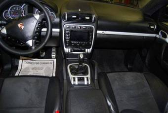 2008 Porsche Cayenne Pictures
