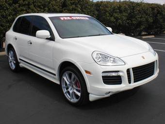 2008 Porsche Cayenne Pictures