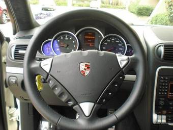 2008 Porsche Cayenne Pictures