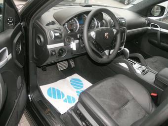2008 Porsche Cayenne Pictures