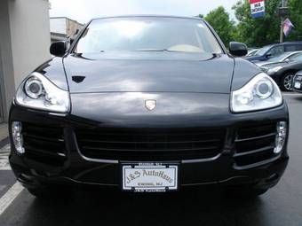 2008 Porsche Cayenne Pictures