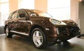 2009 Porsche Cayenne Pictures