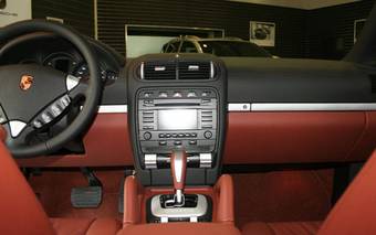 2009 Porsche Cayenne Photos