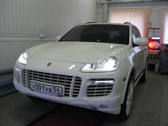 2009 Porsche Cayenne Photos