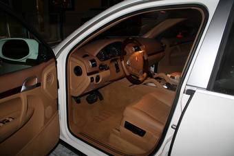 2009 Porsche Cayenne Photos