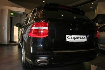 2009 Porsche Cayenne Pictures