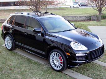 2009 Porsche Cayenne Photos