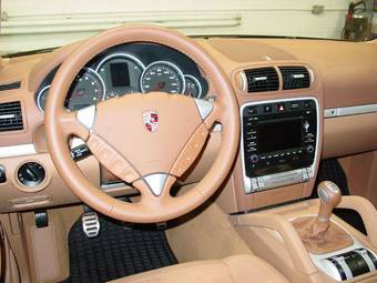2009 Porsche Cayenne Pictures