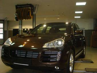 2009 Porsche Cayenne Photos