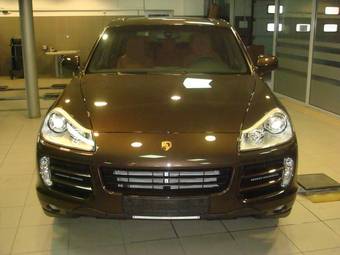 2009 Porsche Cayenne Pictures