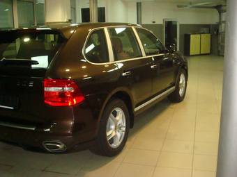 2009 Porsche Cayenne Photos
