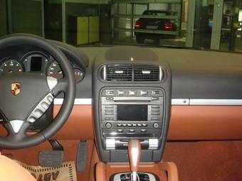 2009 Porsche Cayenne Images
