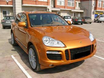 2009 Porsche Cayenne Pictures