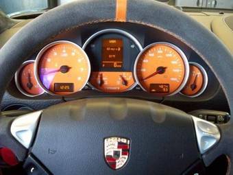 2010 Porsche Cayenne Pictures