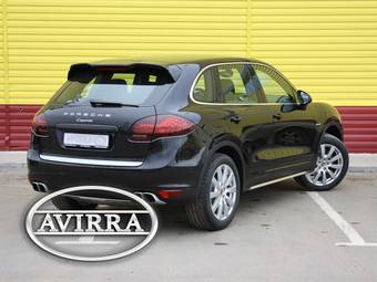 2011 Porsche Cayenne Images