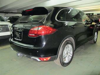 2011 Porsche Cayenne Photos