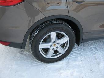 2011 Porsche Cayenne Pics