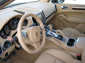 2011 Porsche Cayenne Pictures