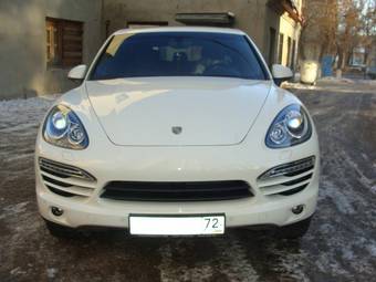 2011 Porsche Cayenne Pics